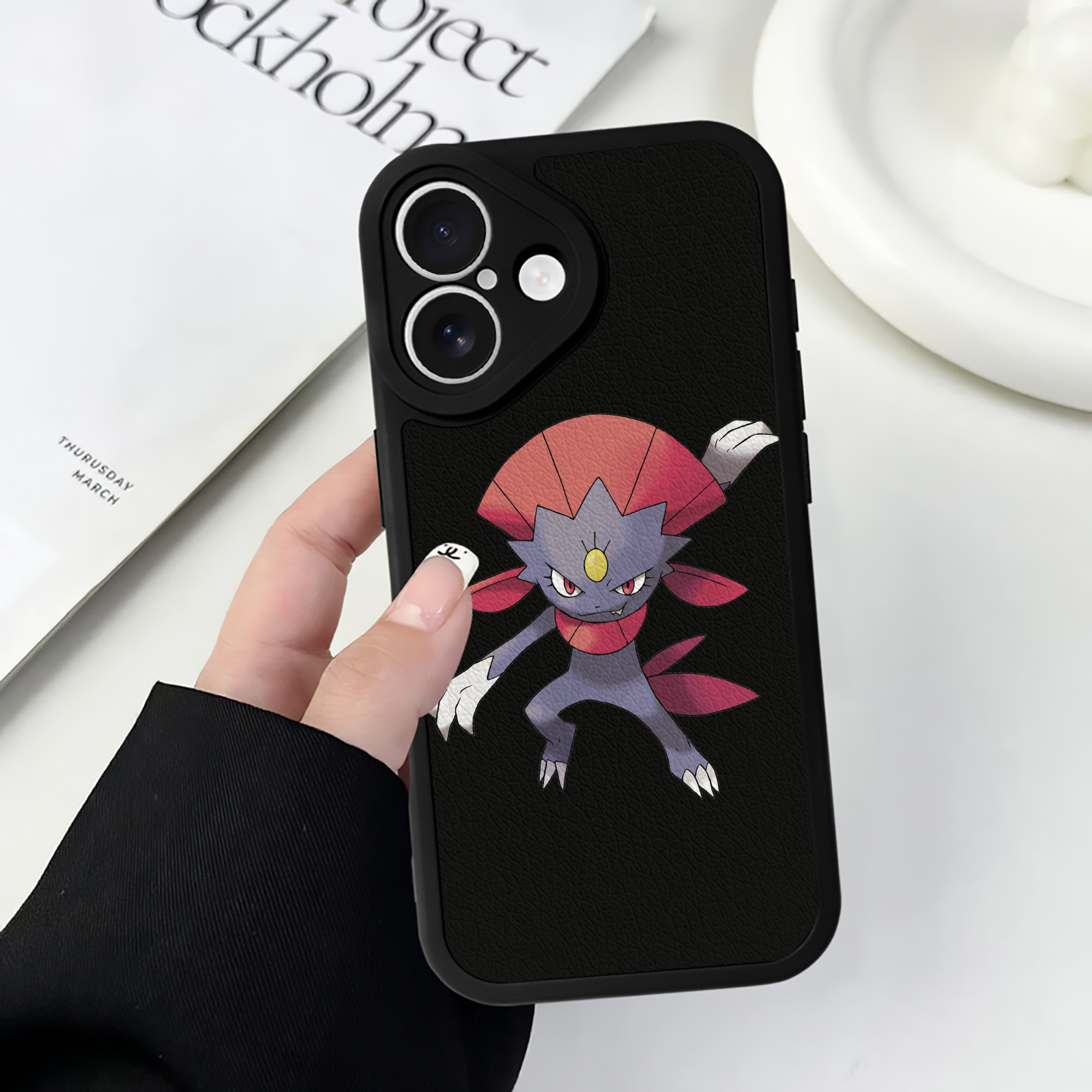 （画像用） ポケットモンスター Pokémon 【iPhone 16シリーズ対応】シリコンスマホケース（レザー調） 材質：シリコン